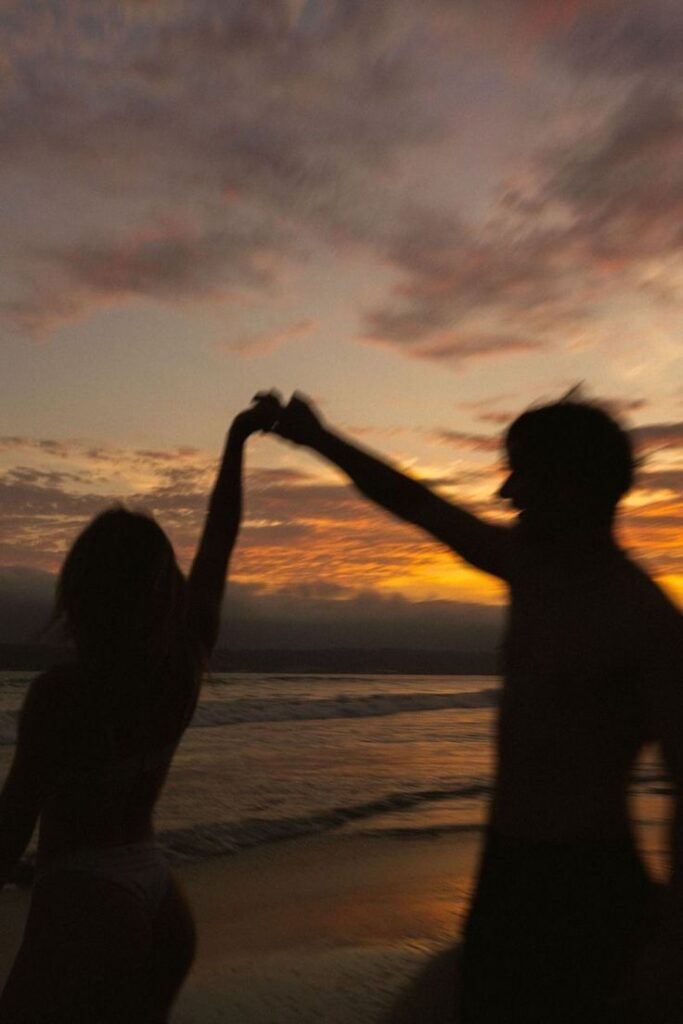 adolescentes compartiendo amistad y conexión emocional